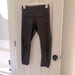 Yogalicious small legging with cool leg detail
